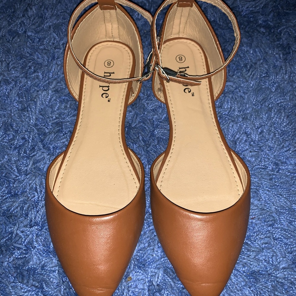 Women’s size 8 Flats